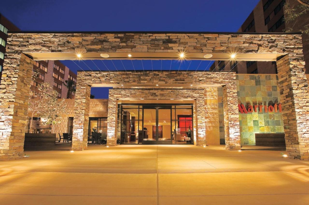 Hotel Angeles Marriott Airport