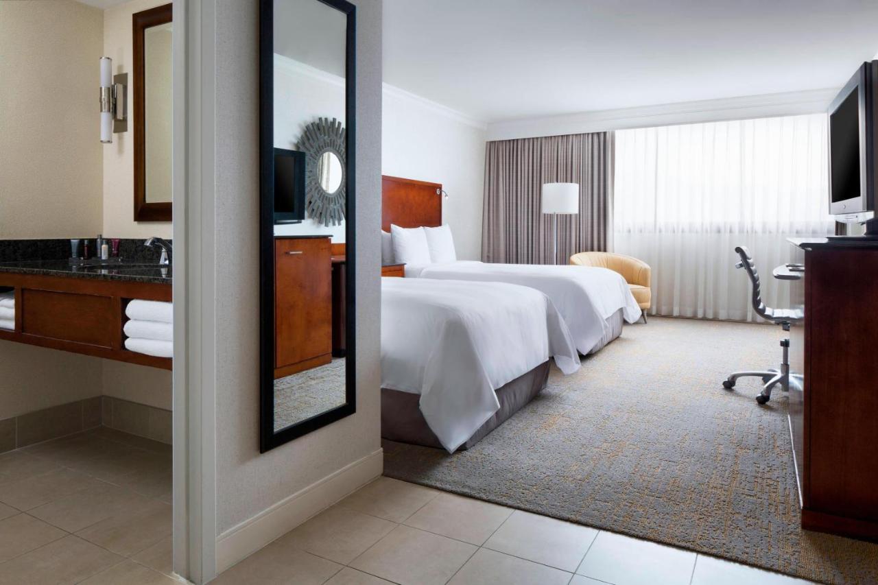Angeles Marriott Airport