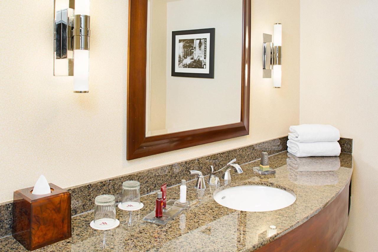 Angeles Marriott Airport Hotel Burbank